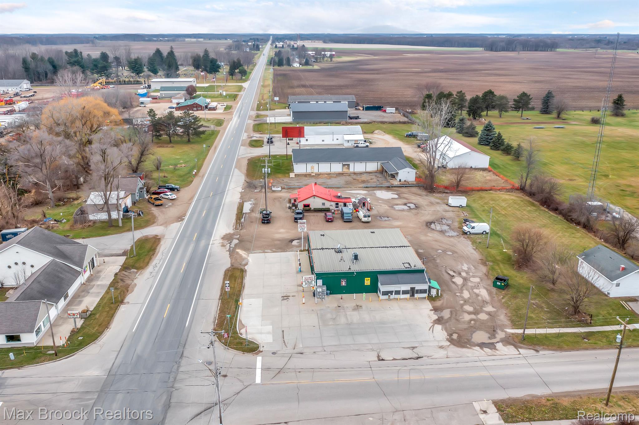95 W GRAND LEDGE Highway