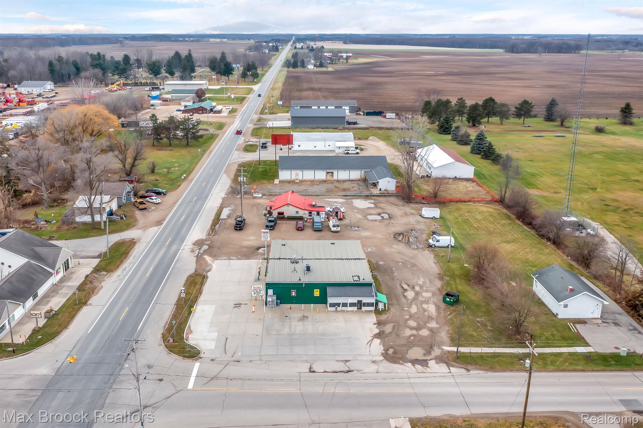 95 W GRAND LEDGE Highway