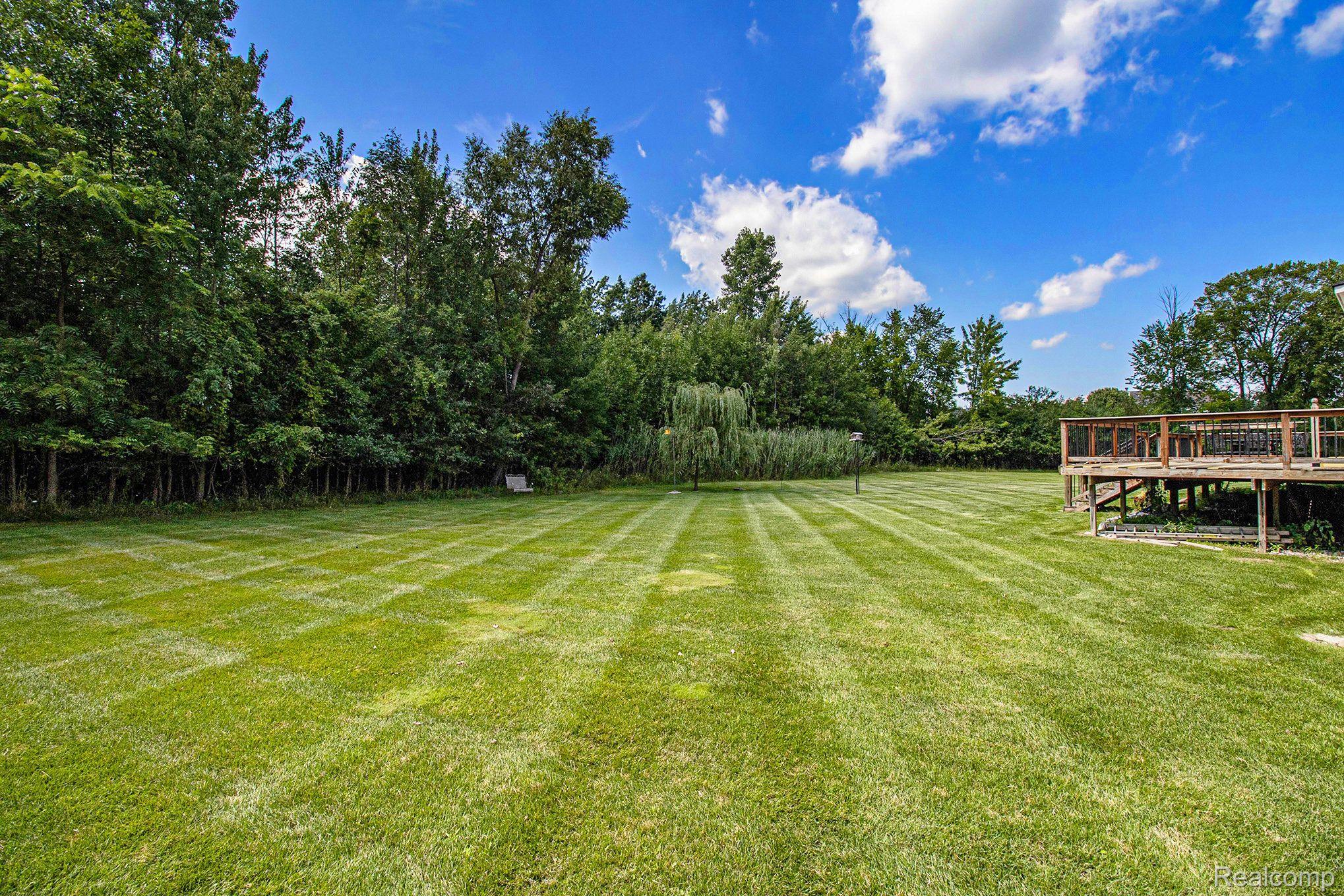 6161 CREEKSIDE Court