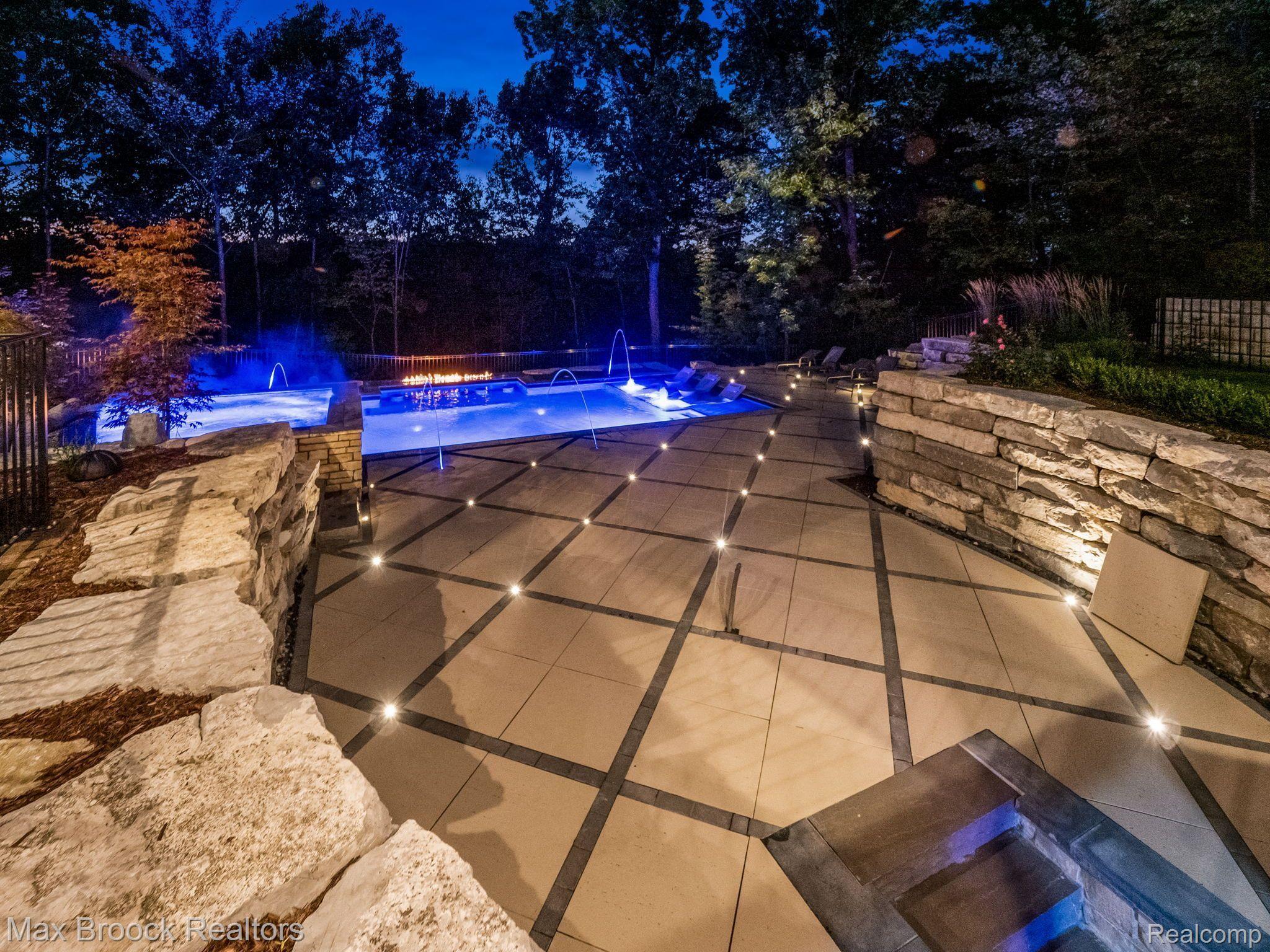 12385 BOULDER Pass