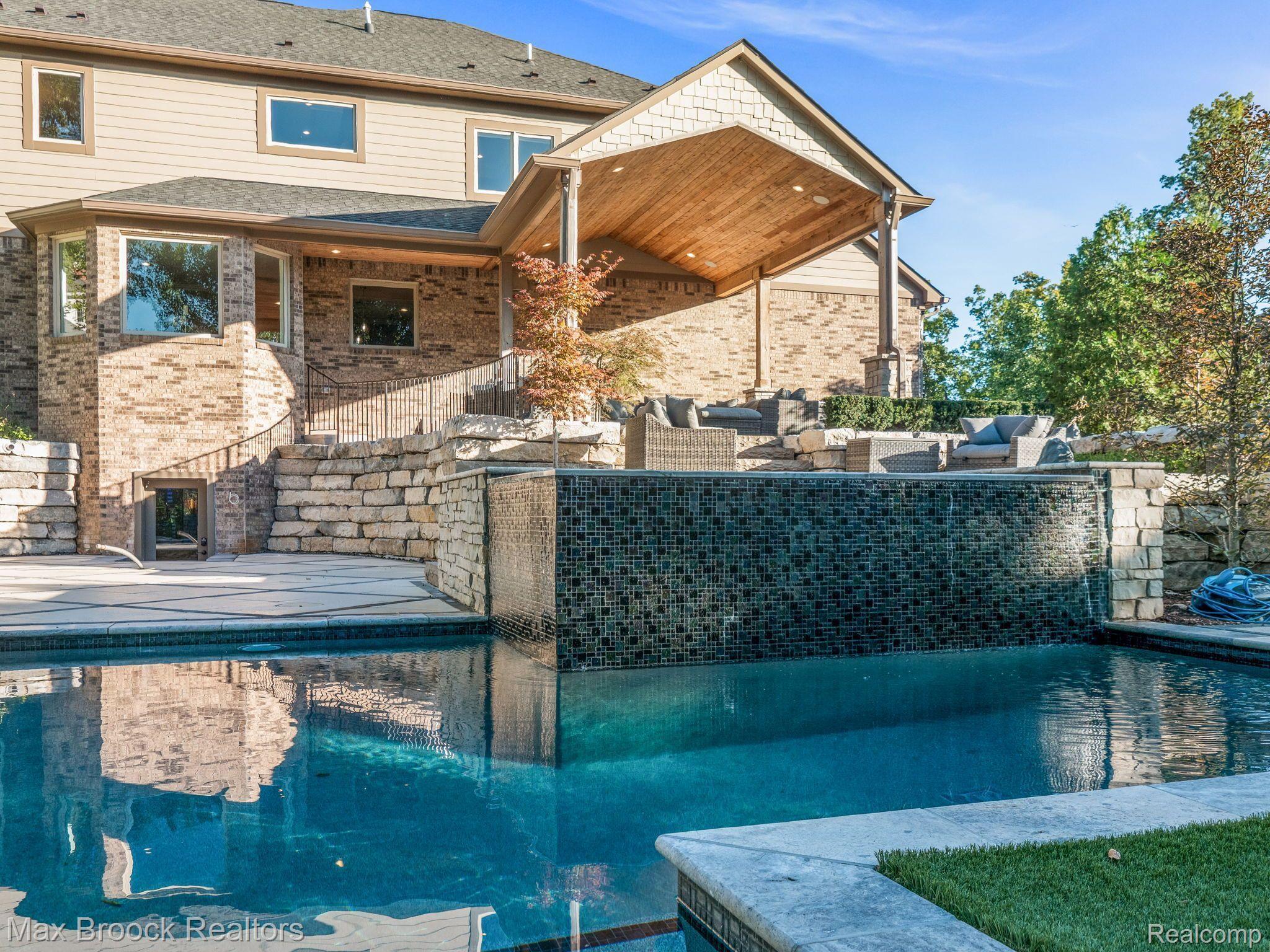 12385 BOULDER Pass