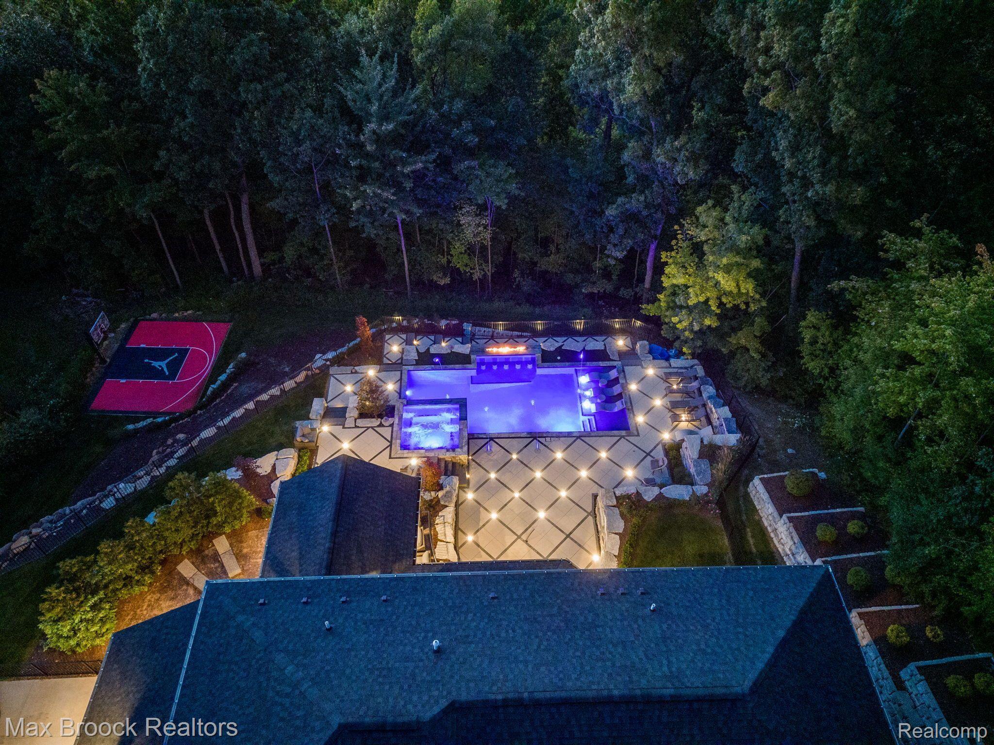 12385 BOULDER Pass
