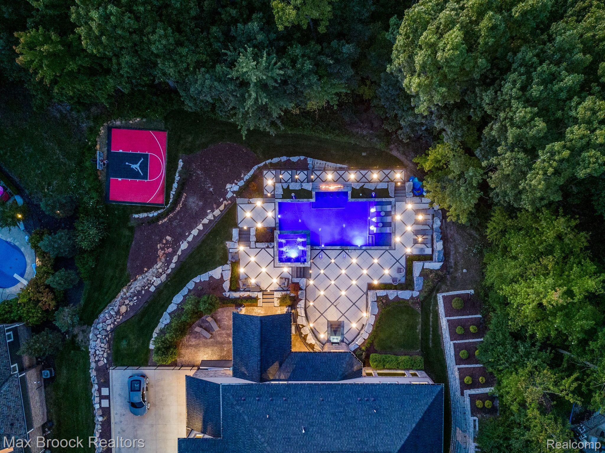 12385 BOULDER Pass