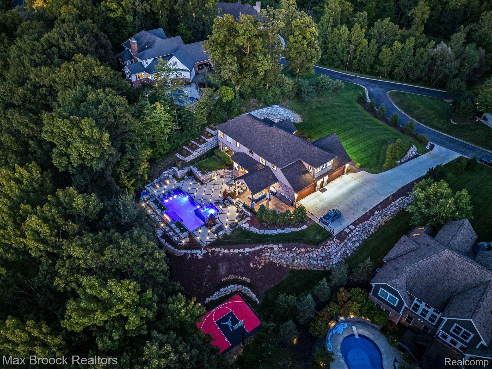 12385 BOULDER Pass