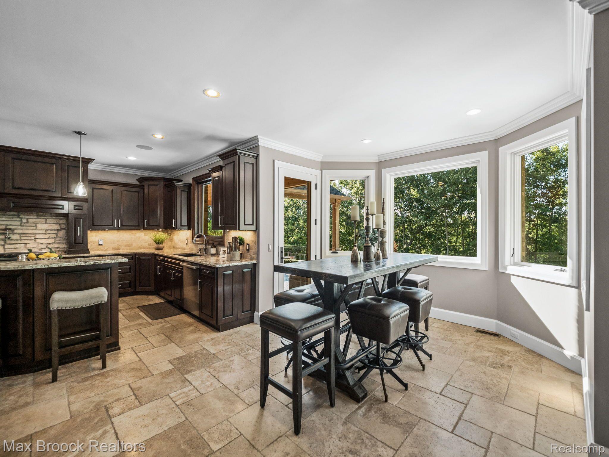 12385 BOULDER Pass