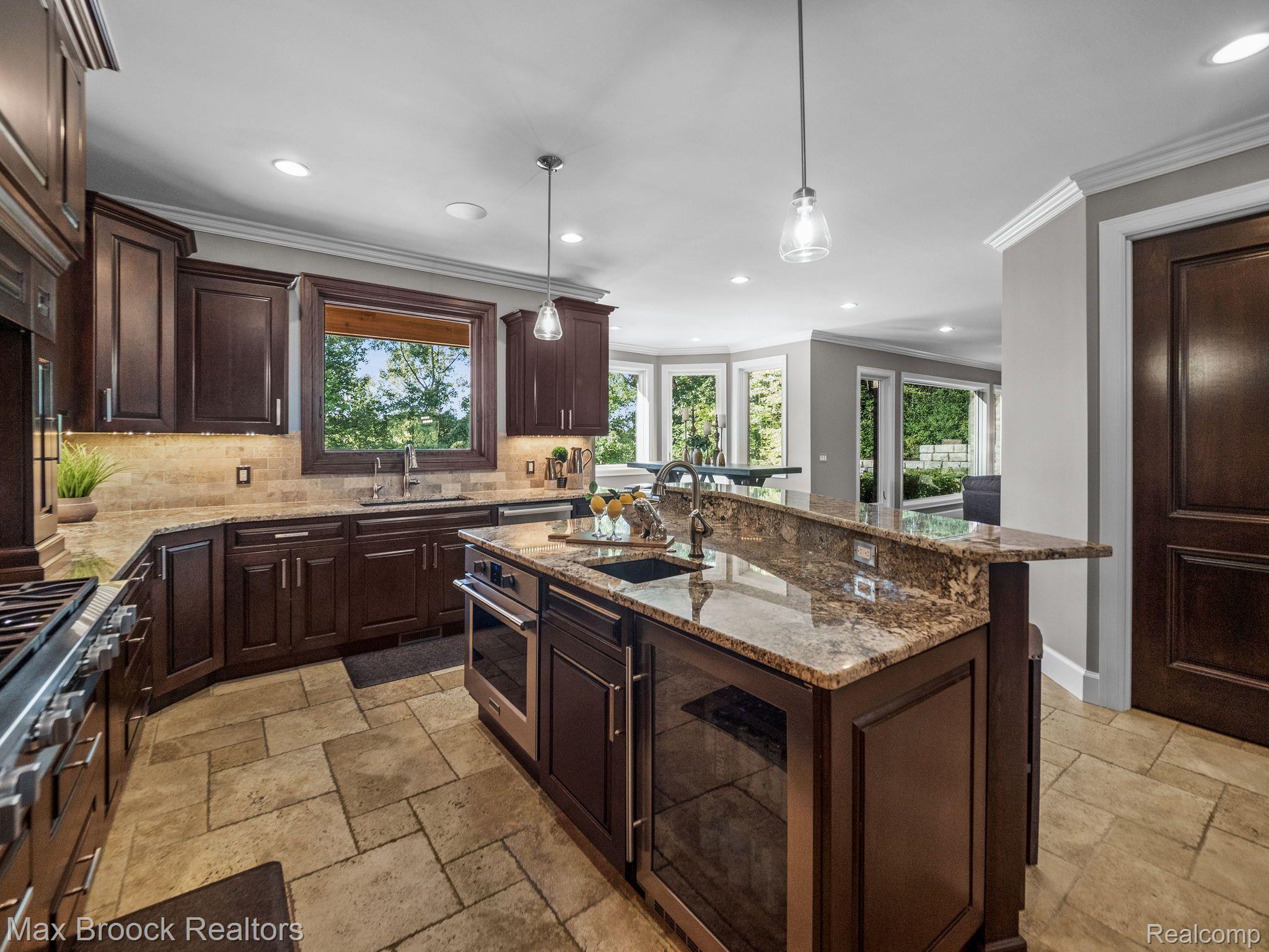 12385 BOULDER Pass