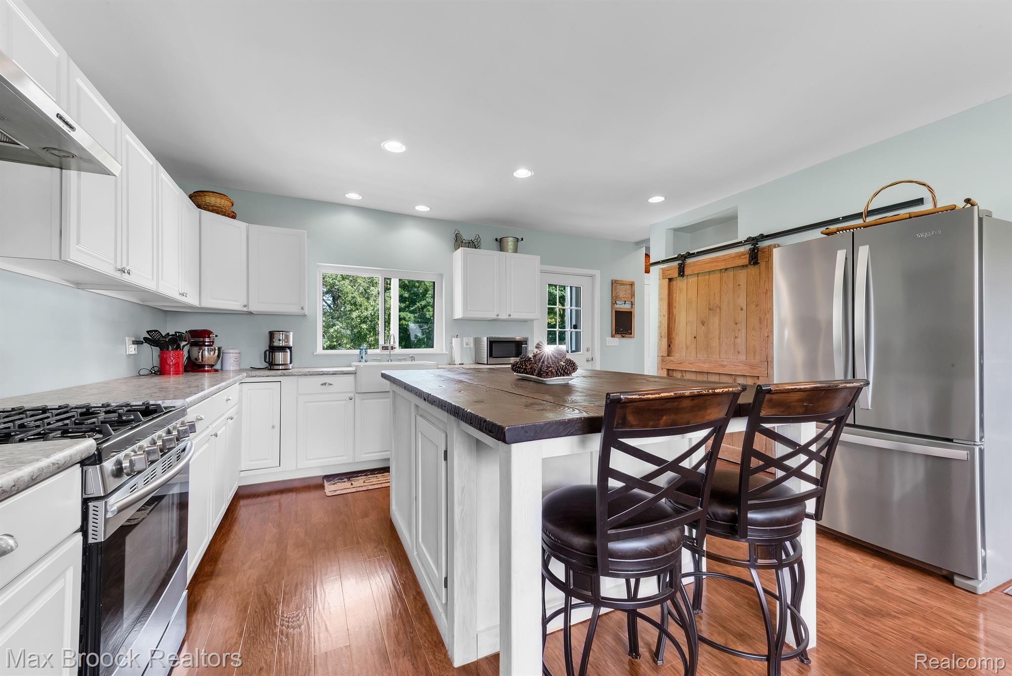 5850 OAK HILL Road