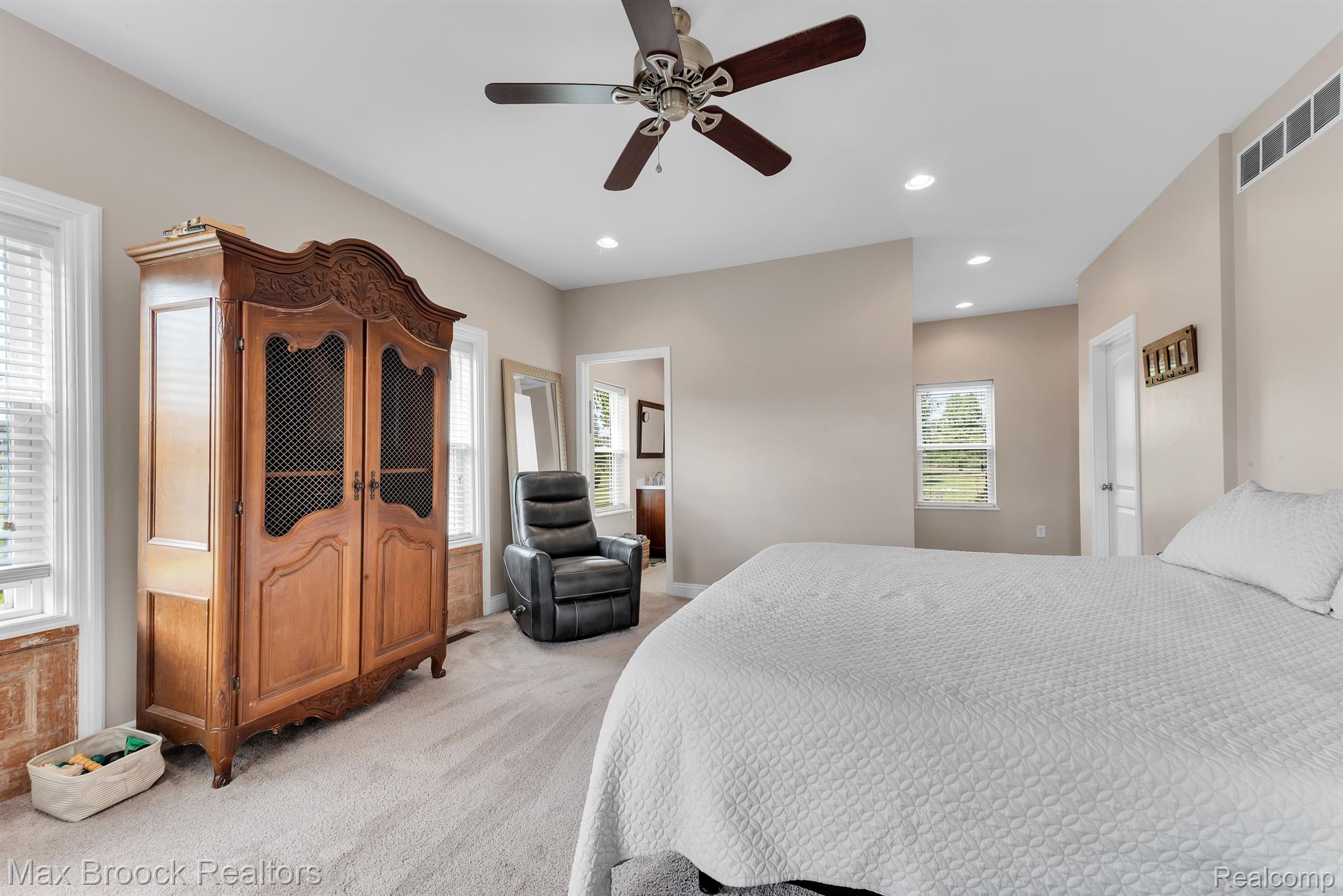 5850 OAK HILL Road