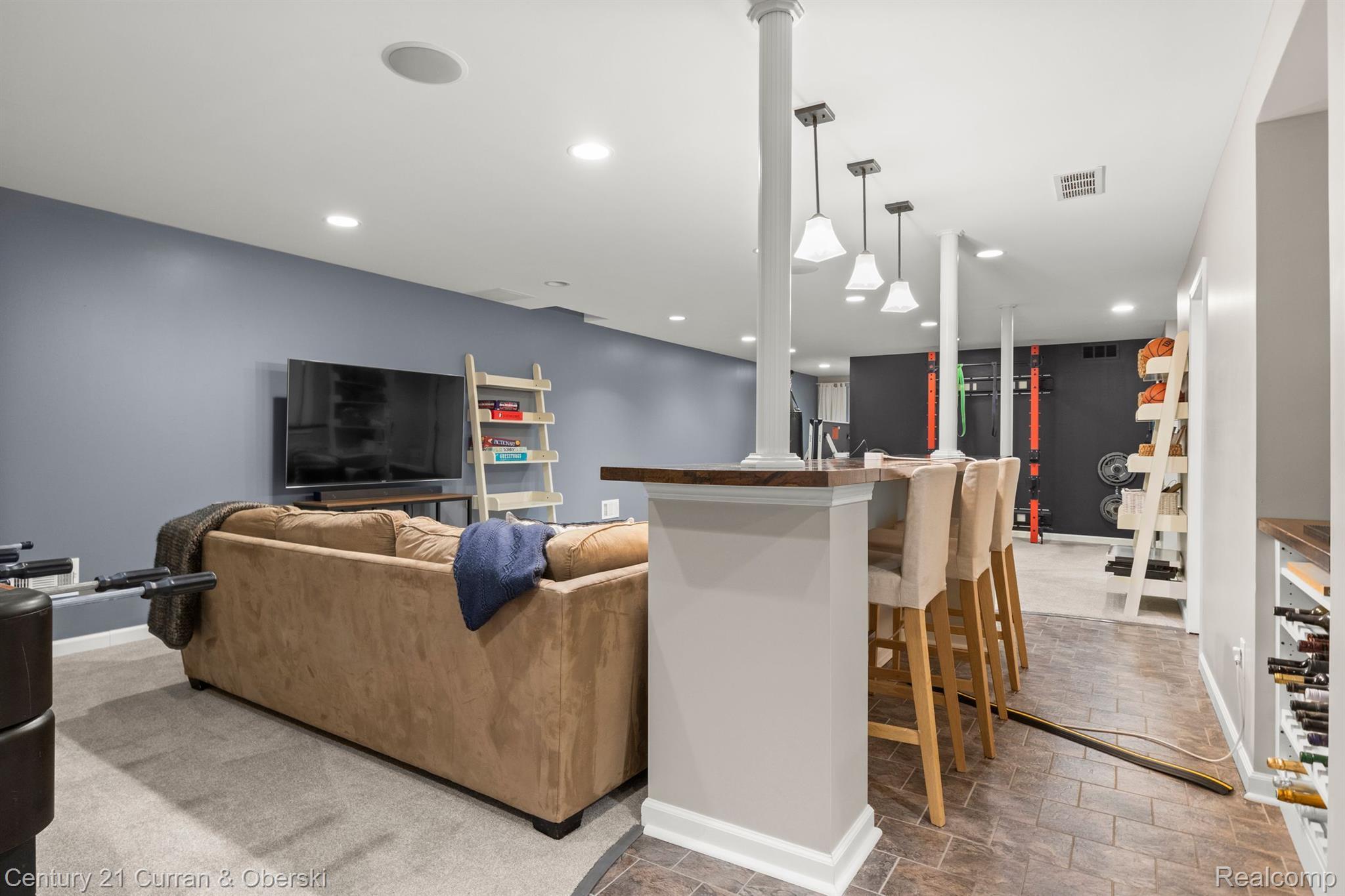 49423 TAFT Lane