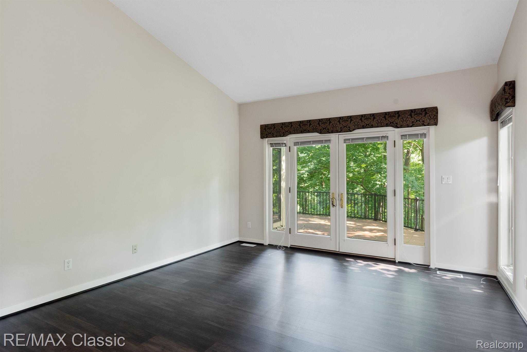 26990 HAMPSTEAD Boulevard