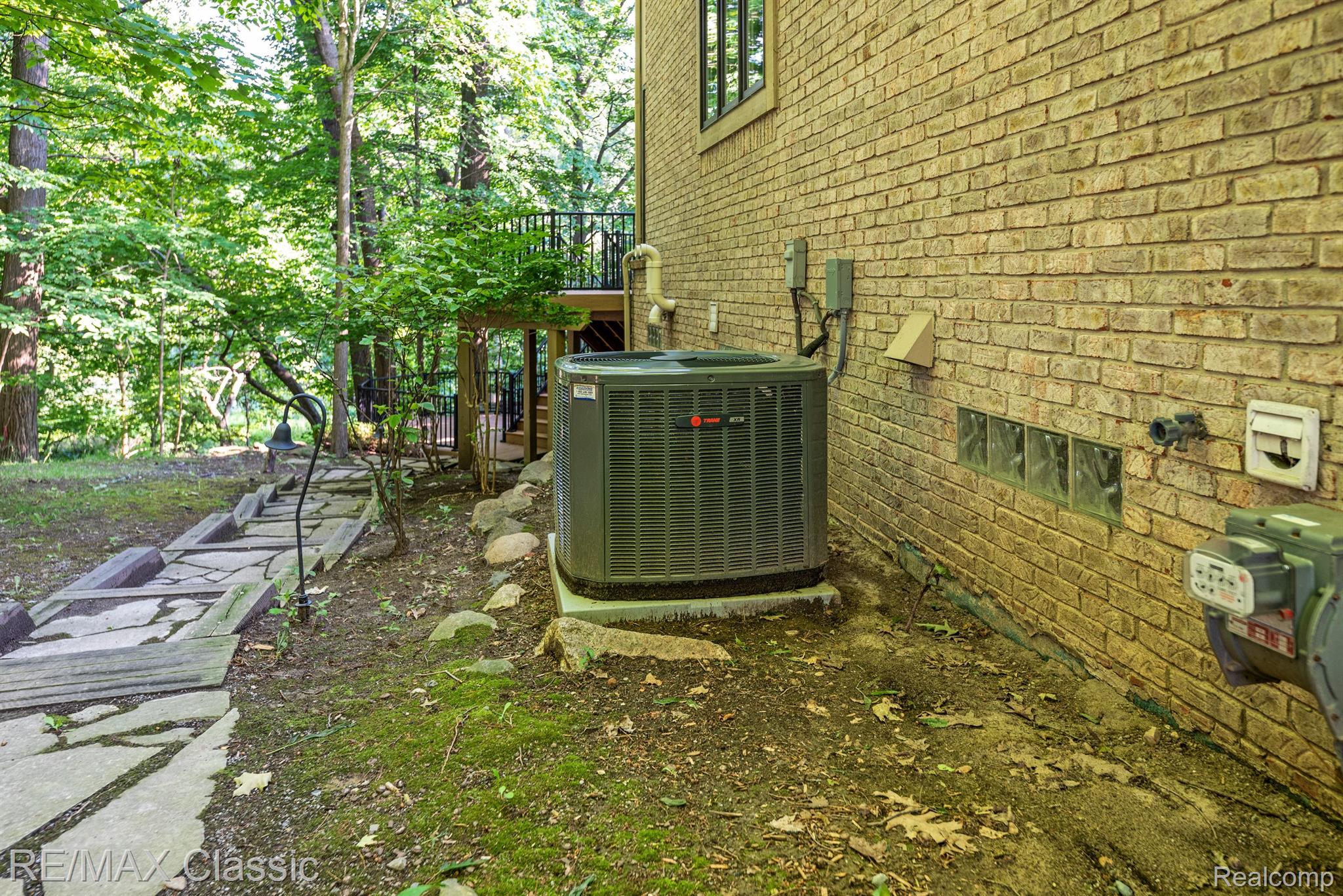 26990 HAMPSTEAD Boulevard