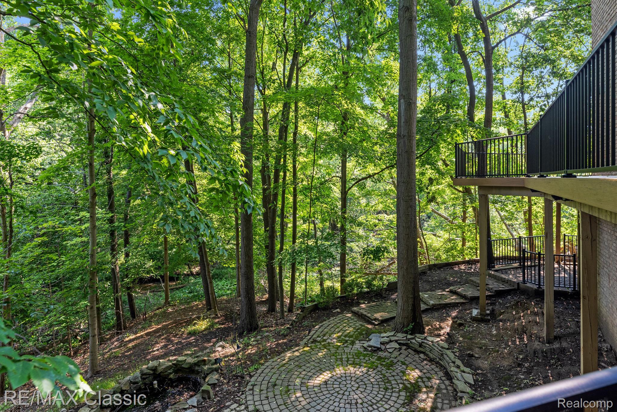 26990 HAMPSTEAD Boulevard