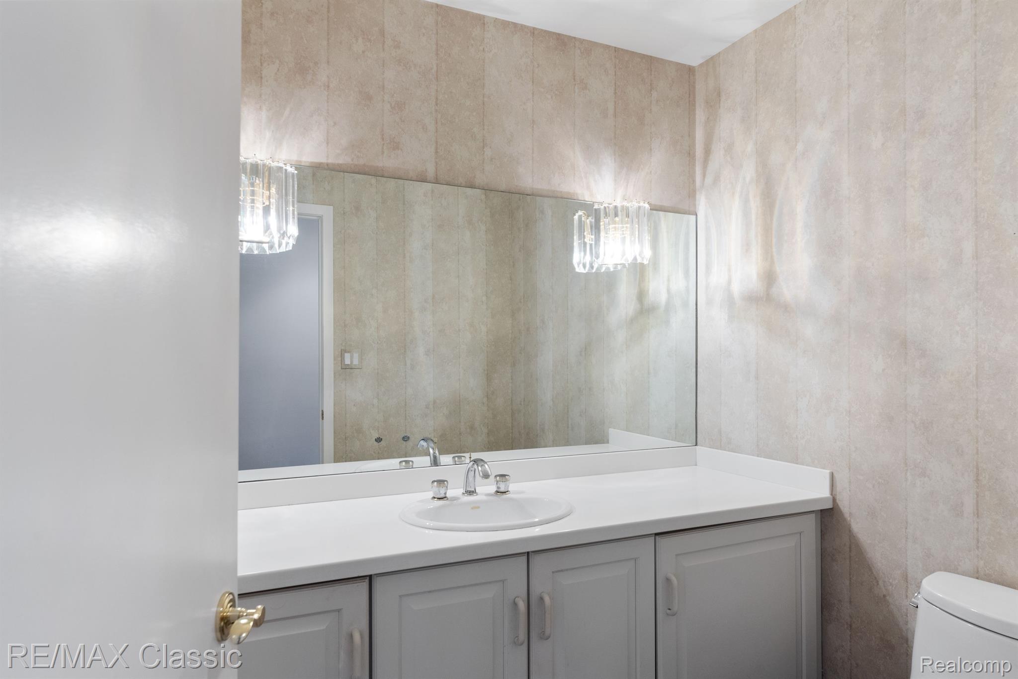 26990 HAMPSTEAD Boulevard