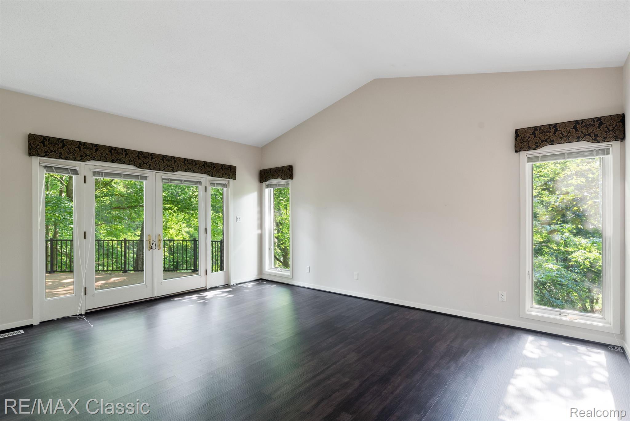 26990 HAMPSTEAD Boulevard