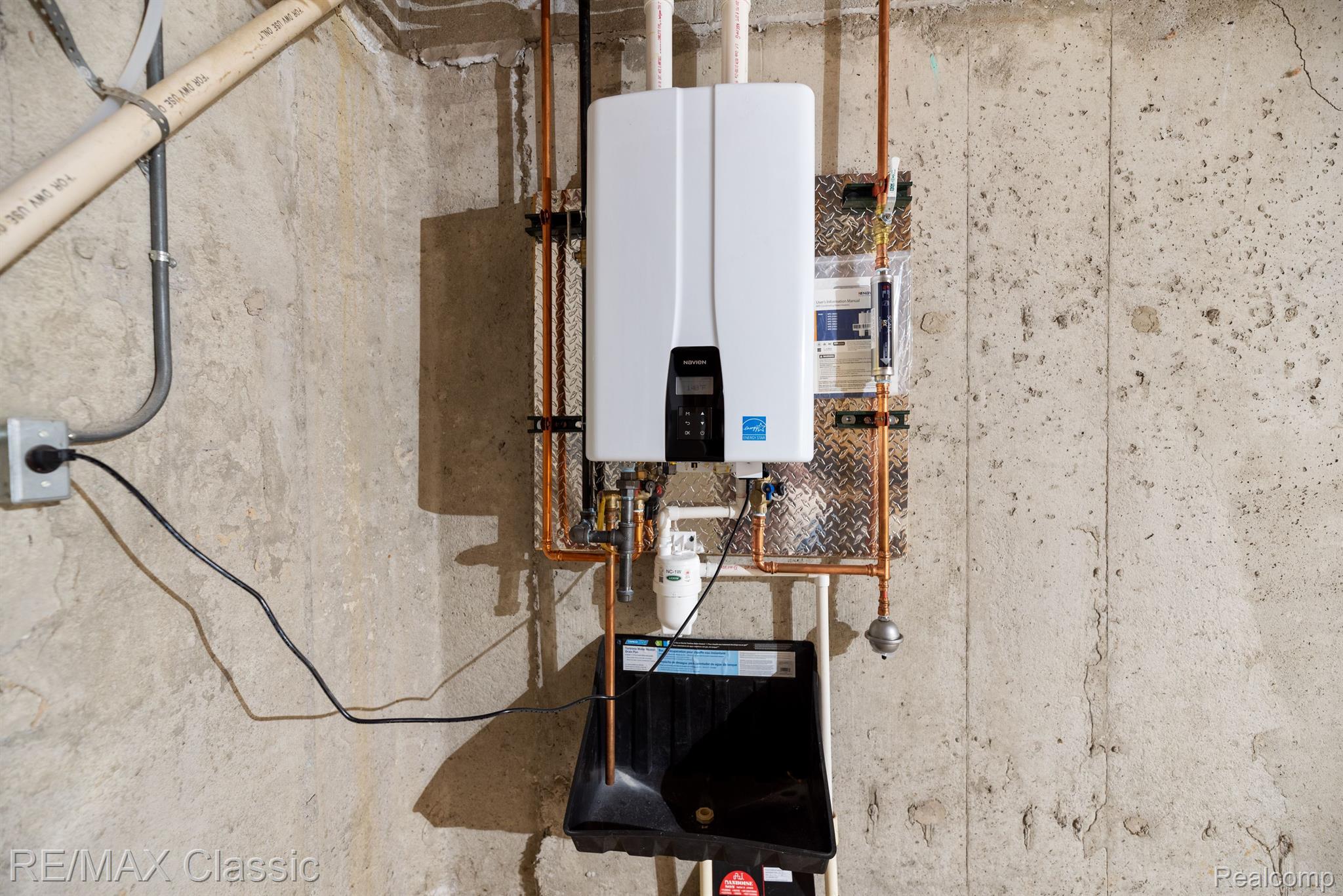 26990 HAMPSTEAD Boulevard