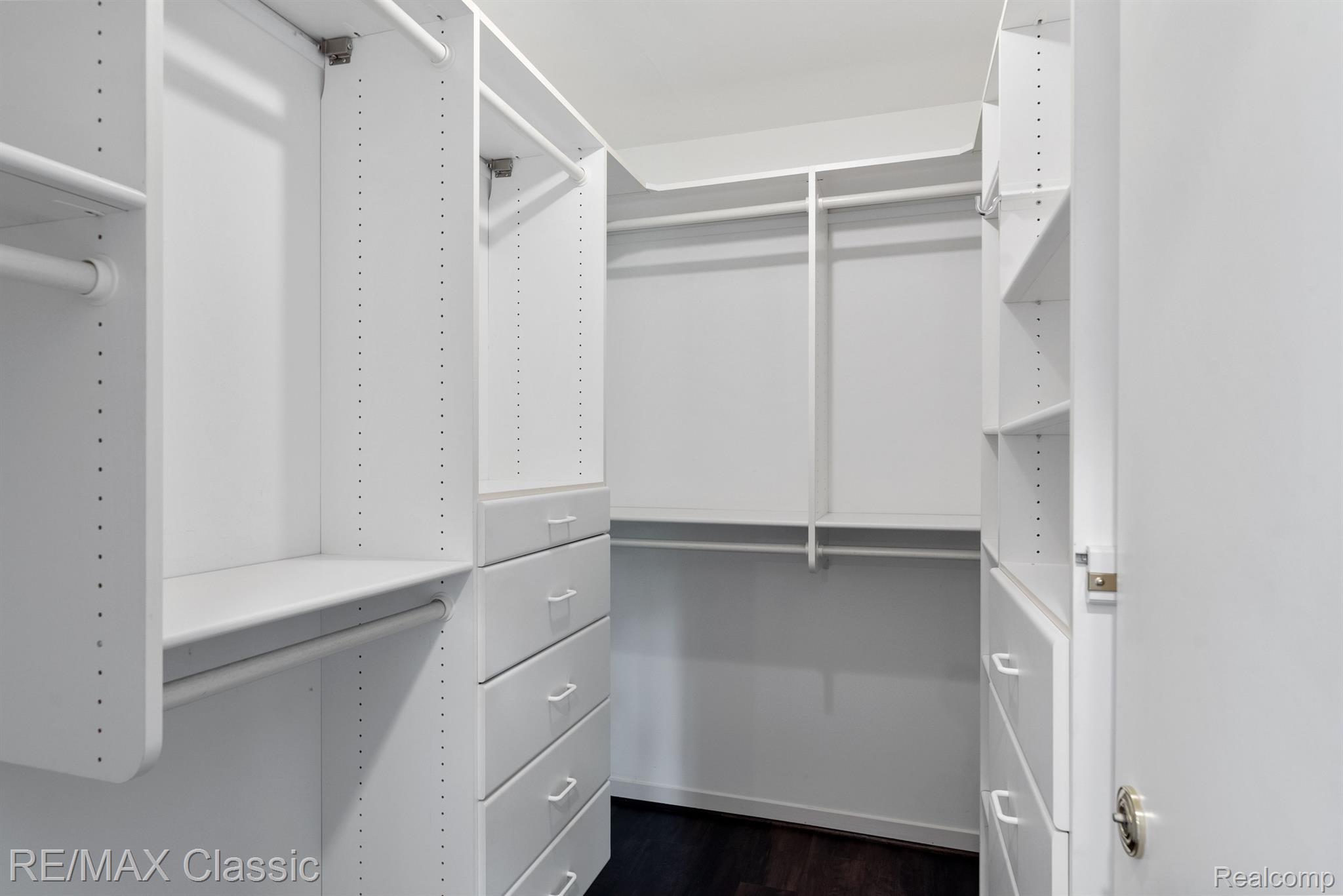 26990 HAMPSTEAD Boulevard