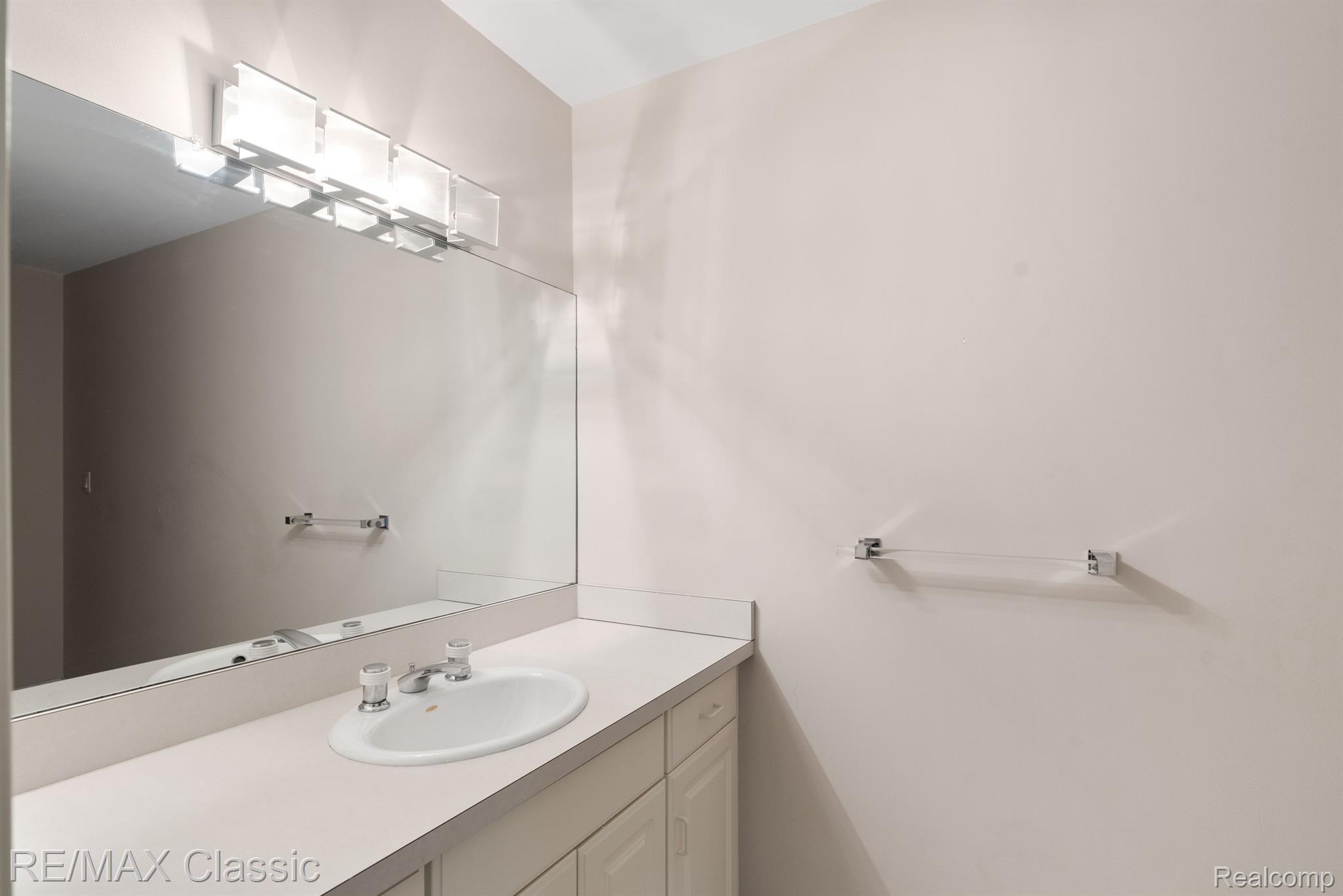 26990 HAMPSTEAD Boulevard