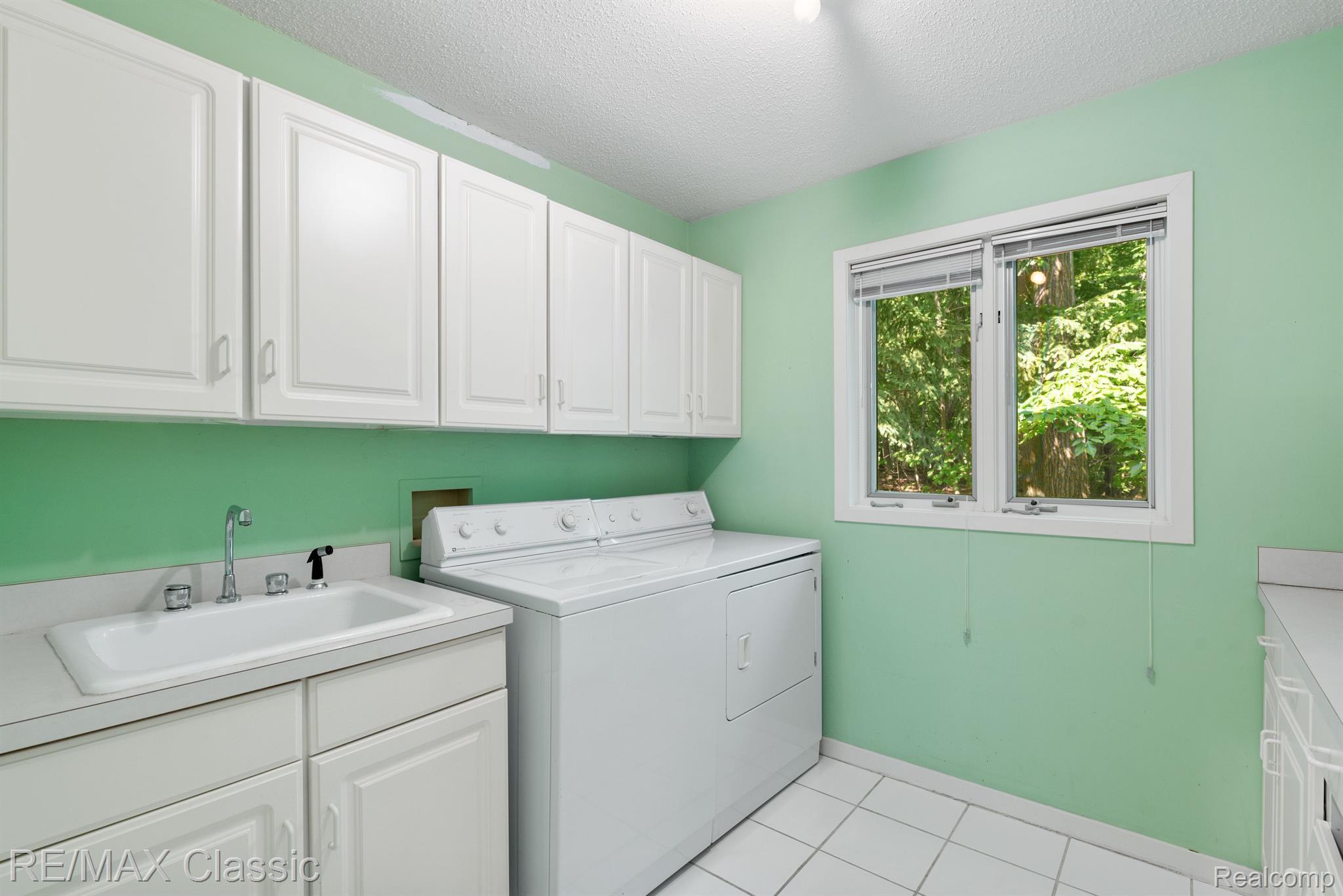 26990 HAMPSTEAD Boulevard