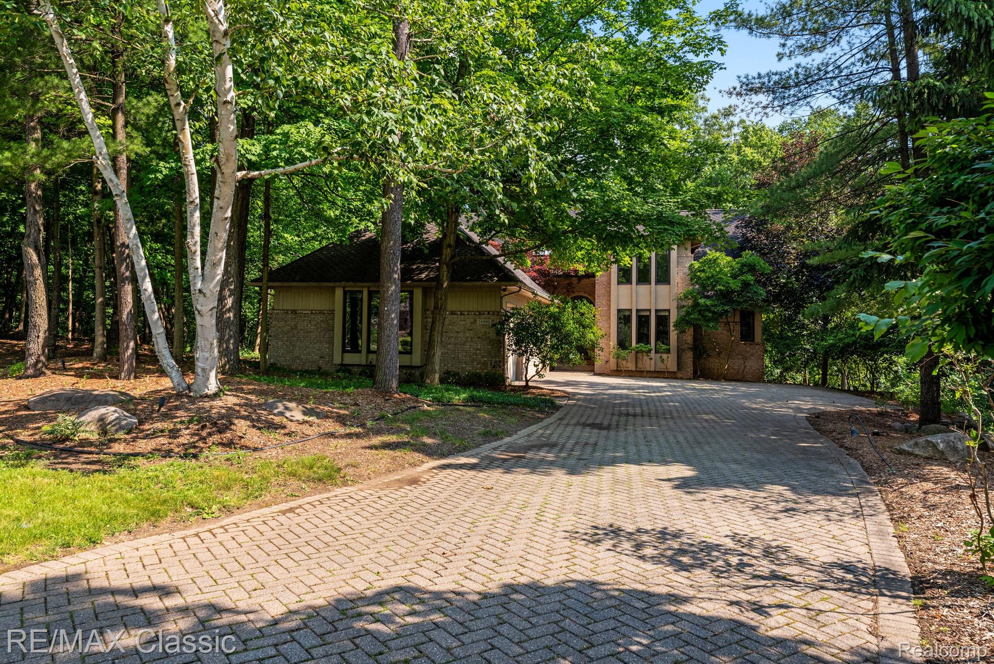 26990 HAMPSTEAD Boulevard