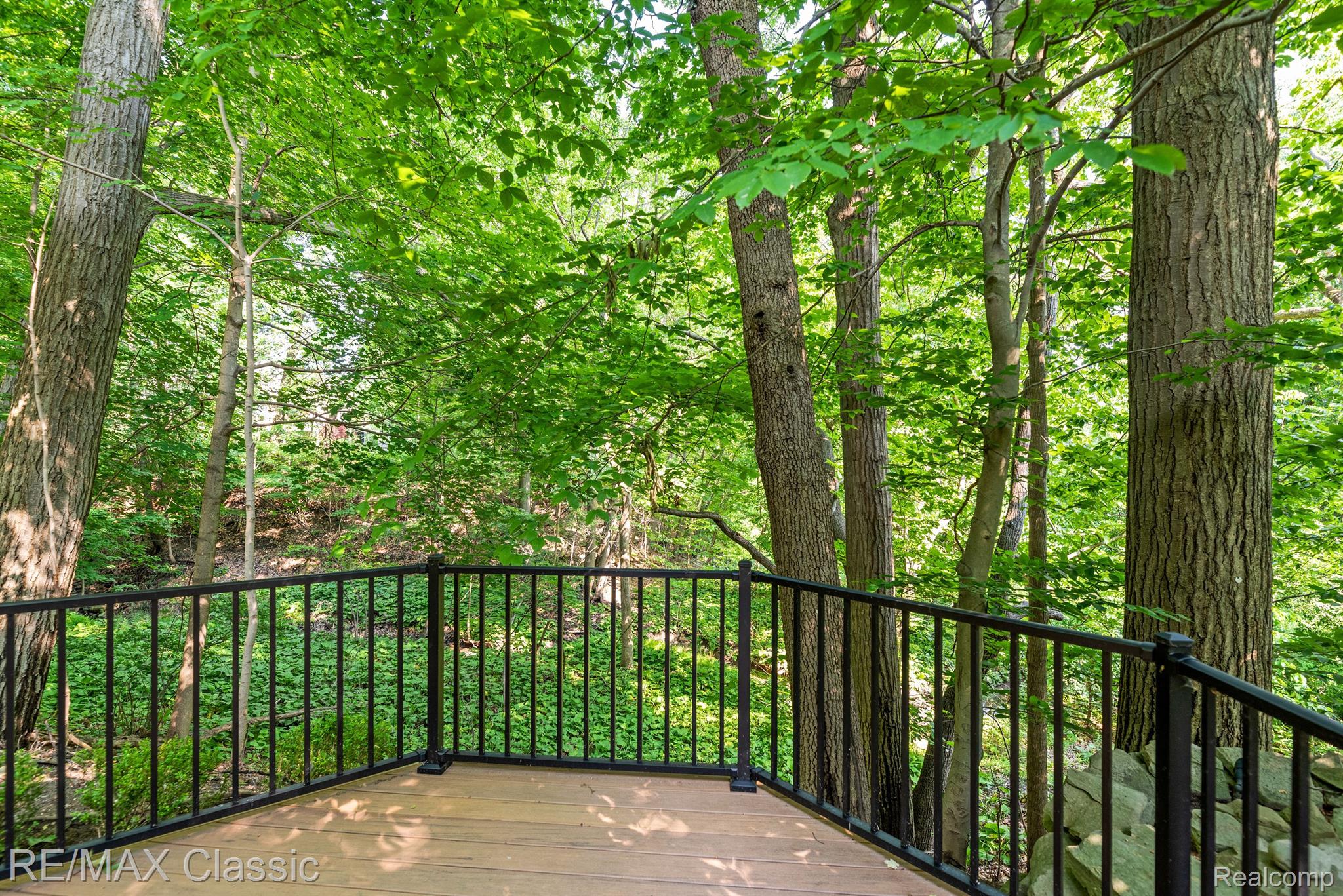 26990 HAMPSTEAD Boulevard