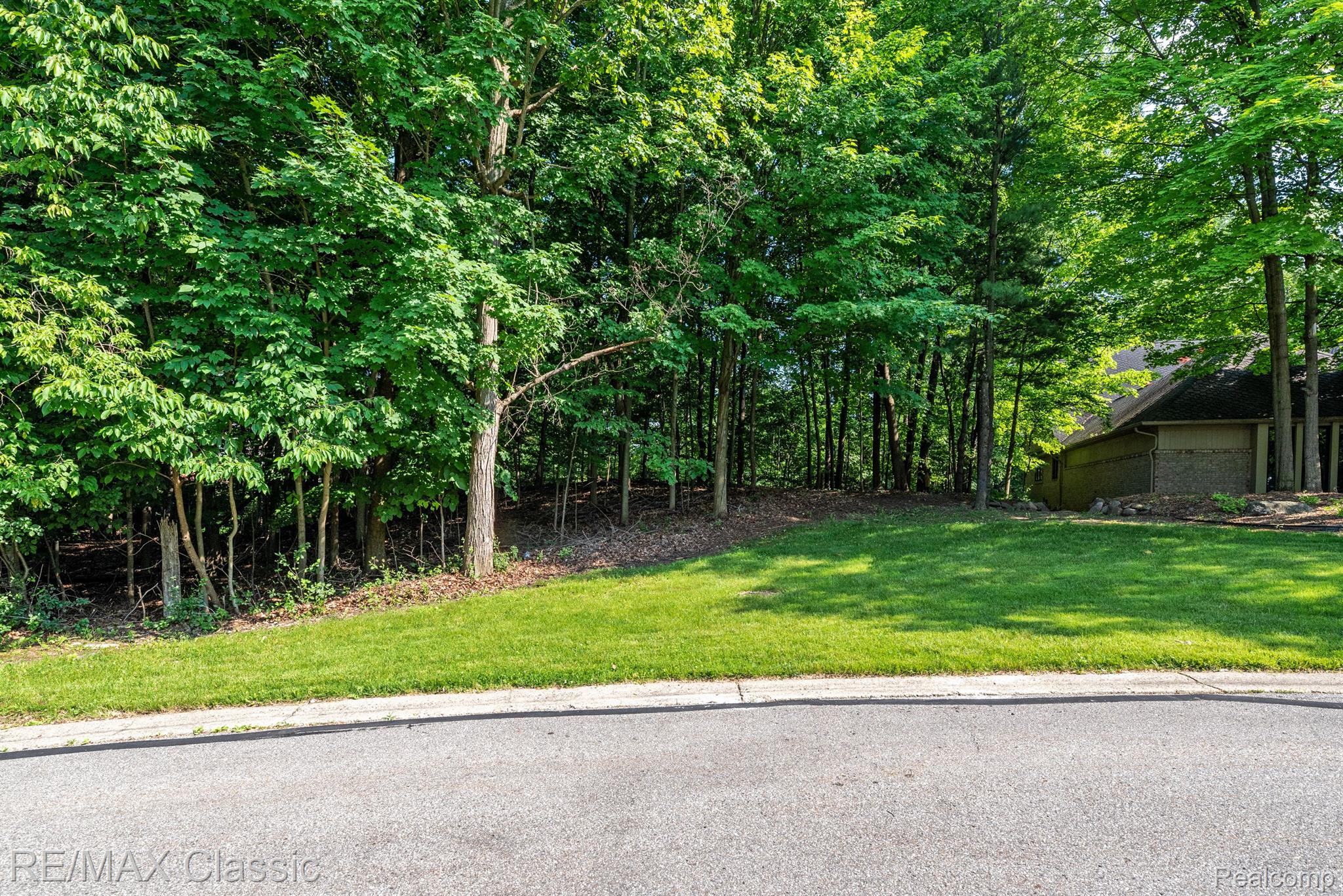 26990 HAMPSTEAD Boulevard