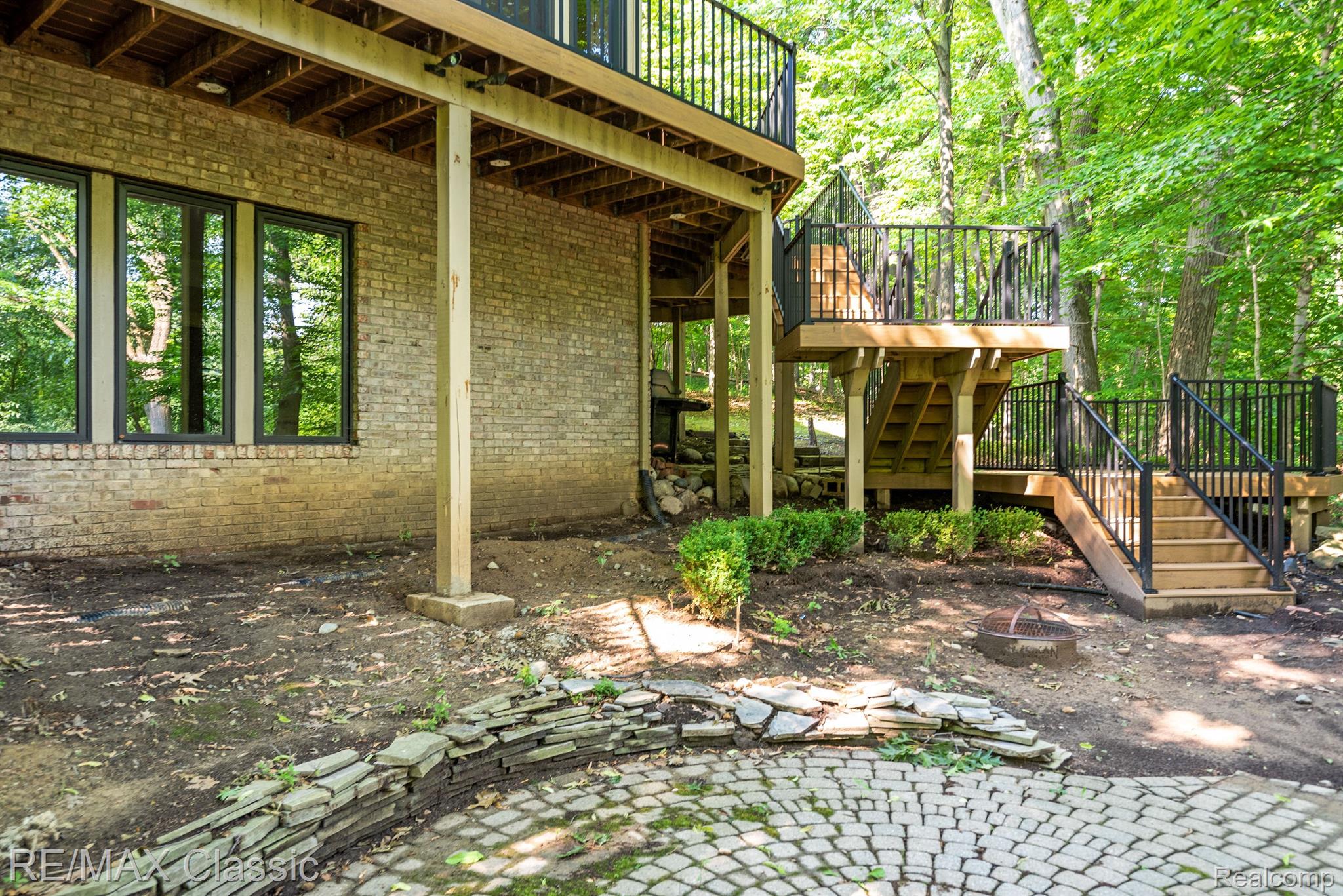 26990 HAMPSTEAD Boulevard