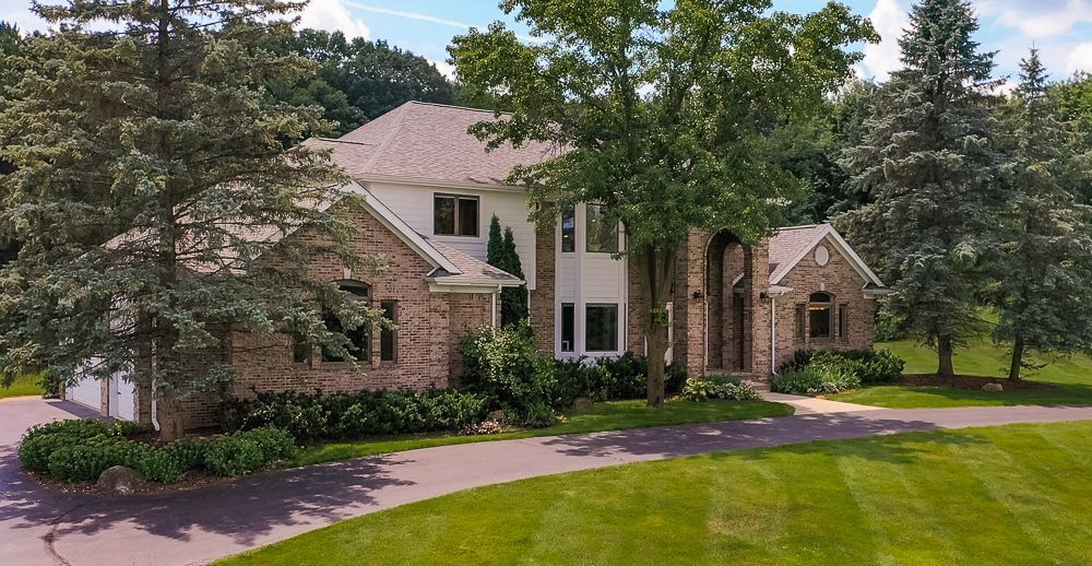 6827 STRAWBERRY Lane