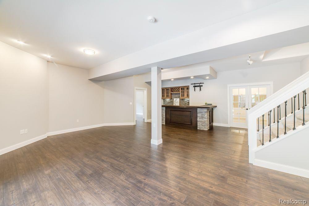 6827 STRAWBERRY Lane