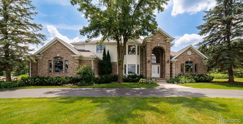 6827 STRAWBERRY Lane