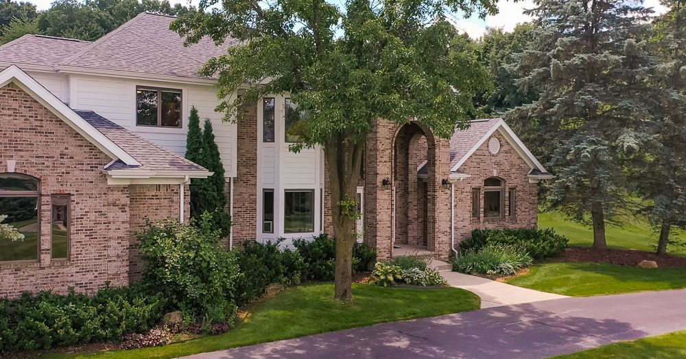 6827 STRAWBERRY Lane