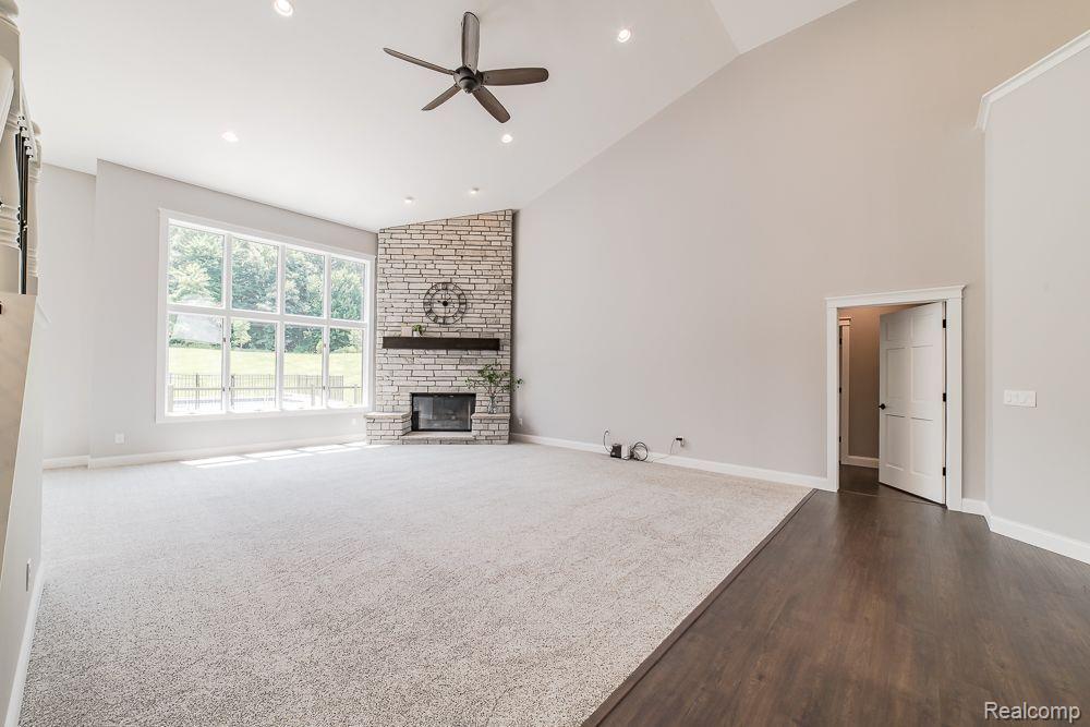 6827 STRAWBERRY Lane