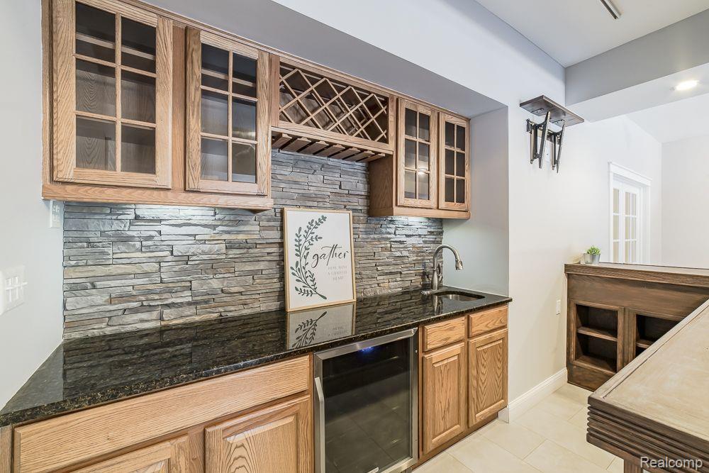 6827 STRAWBERRY Lane