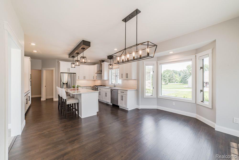 6827 STRAWBERRY Lane