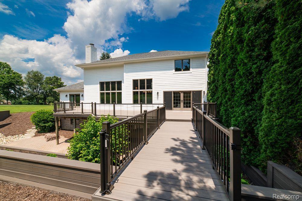 6827 STRAWBERRY Lane