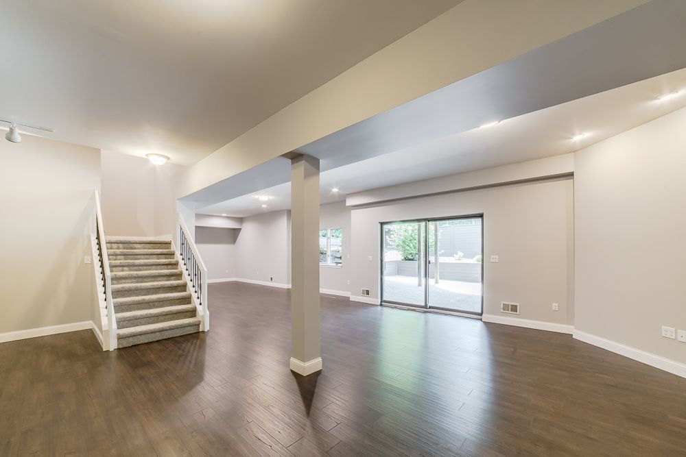 6827 STRAWBERRY Lane
