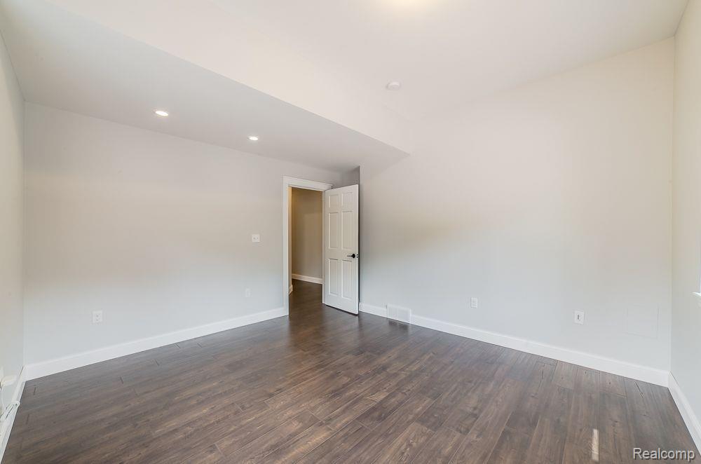 6827 STRAWBERRY Lane