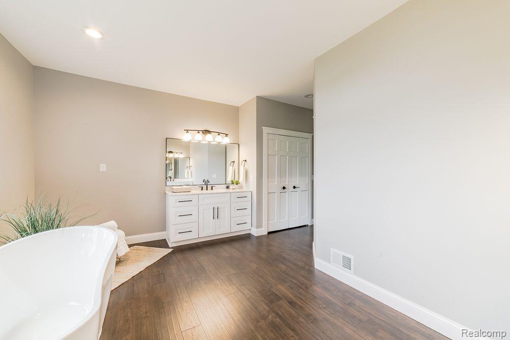 6827 STRAWBERRY Lane