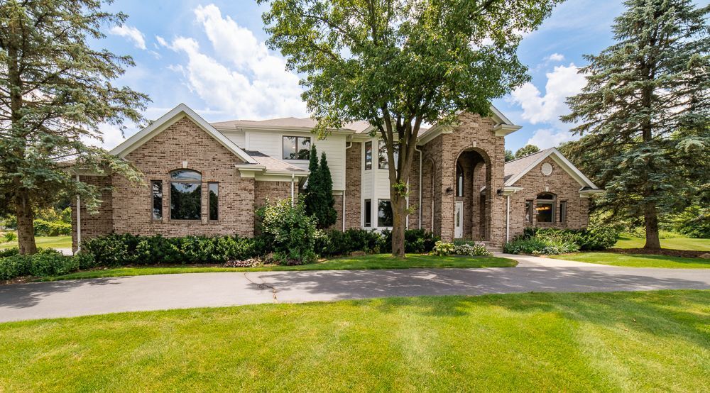 6827 STRAWBERRY Lane