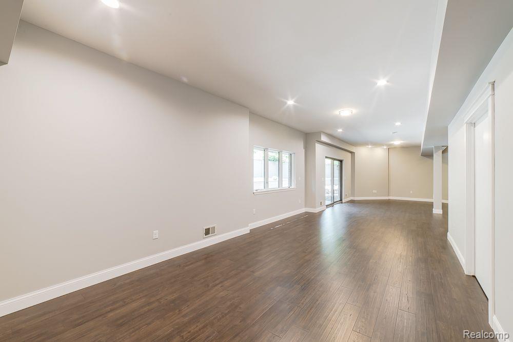 6827 STRAWBERRY Lane