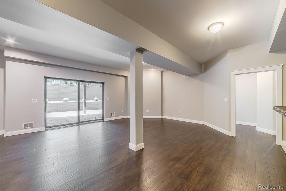 6827 STRAWBERRY Lane