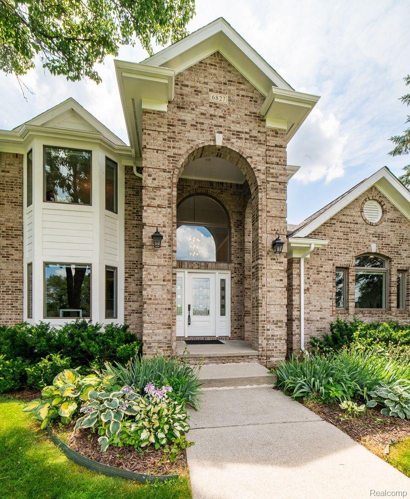 6827 STRAWBERRY Lane