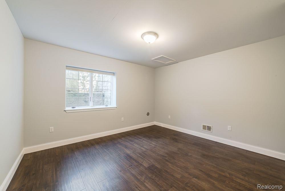 6827 STRAWBERRY Lane