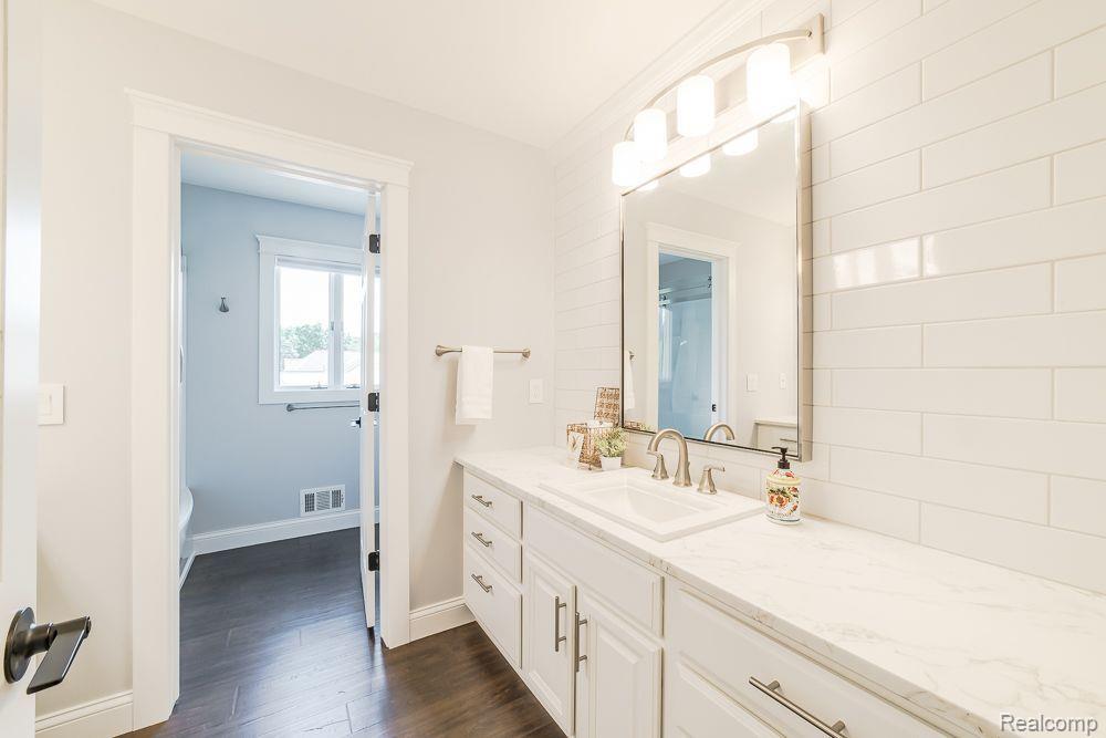 6827 STRAWBERRY Lane