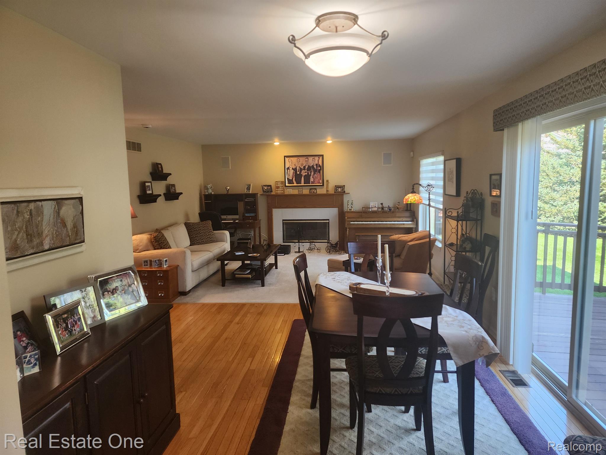 3402 HARBOURS Boulevard 52