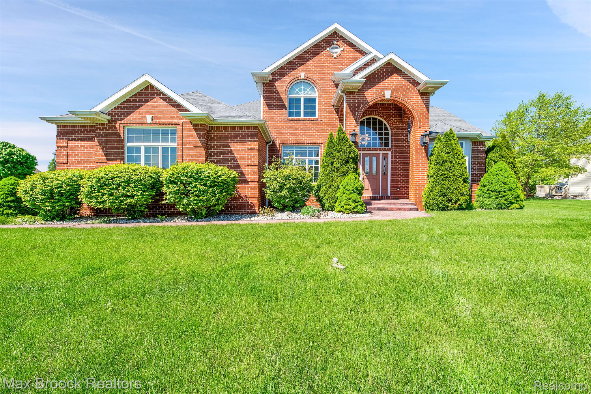 10820 IRELAND Drive