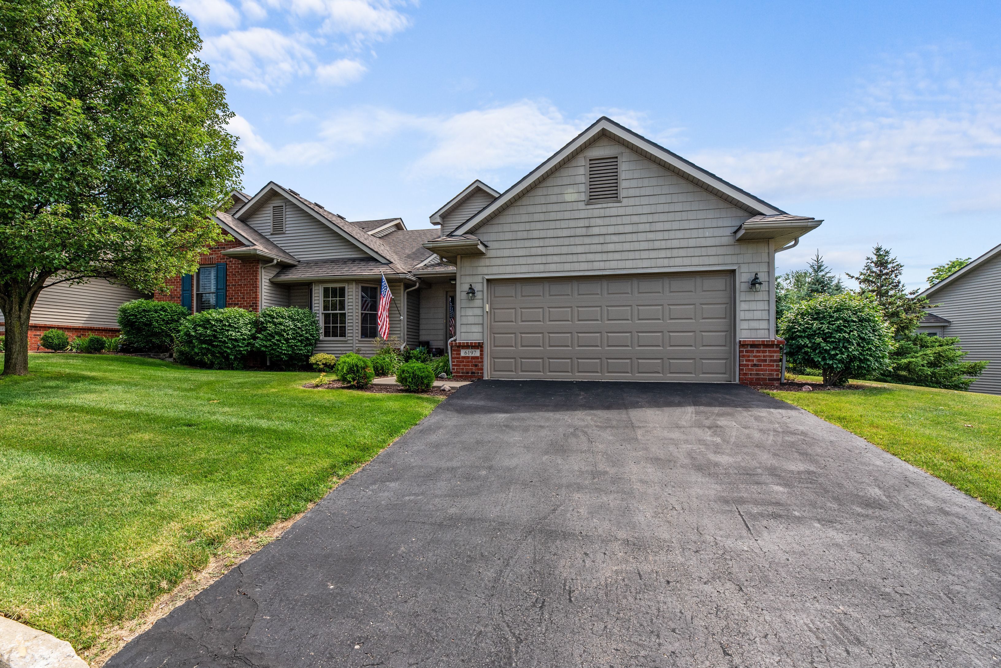 6197 MOUNTAIN LAUREL Drive