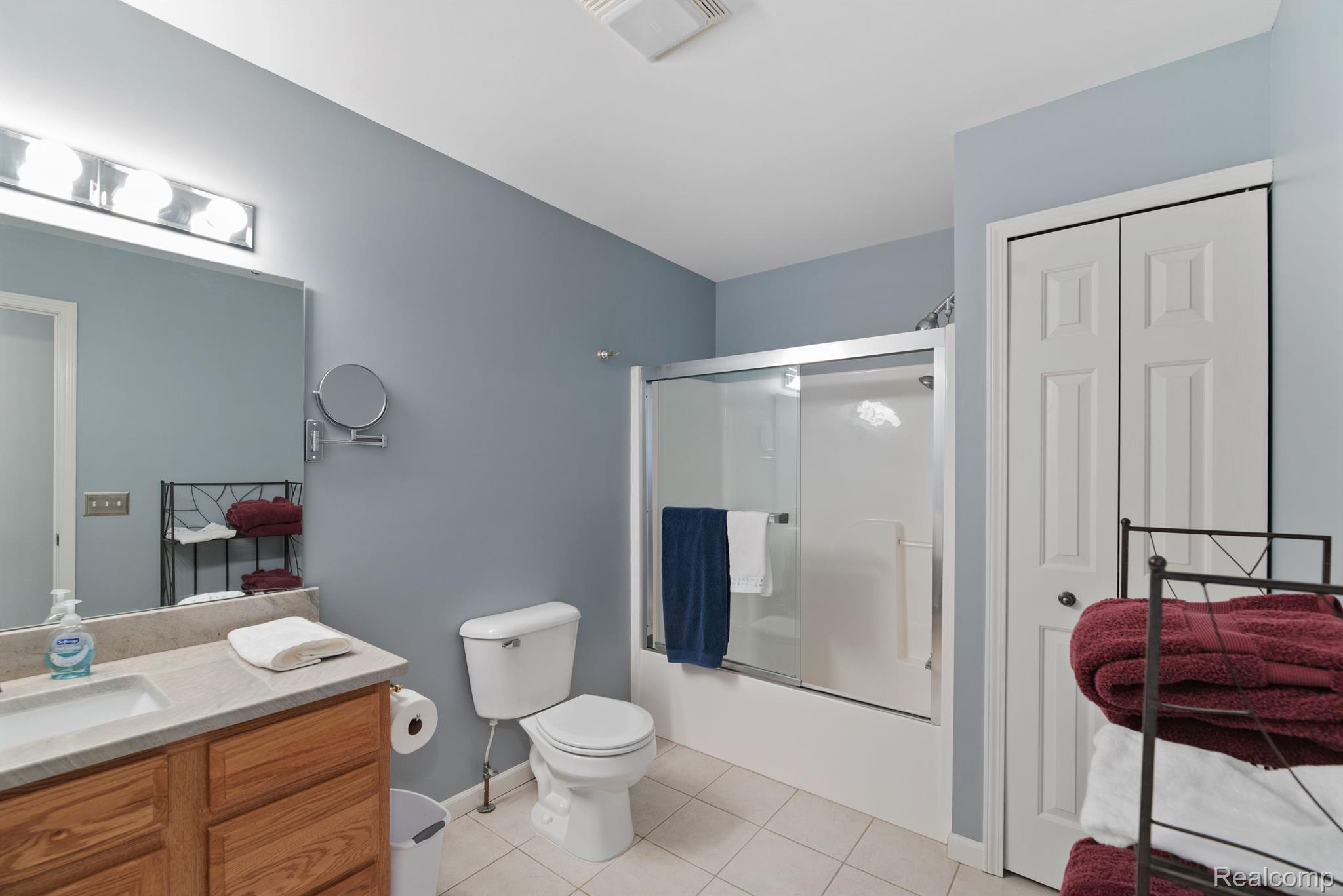 6197 MOUNTAIN LAUREL Drive