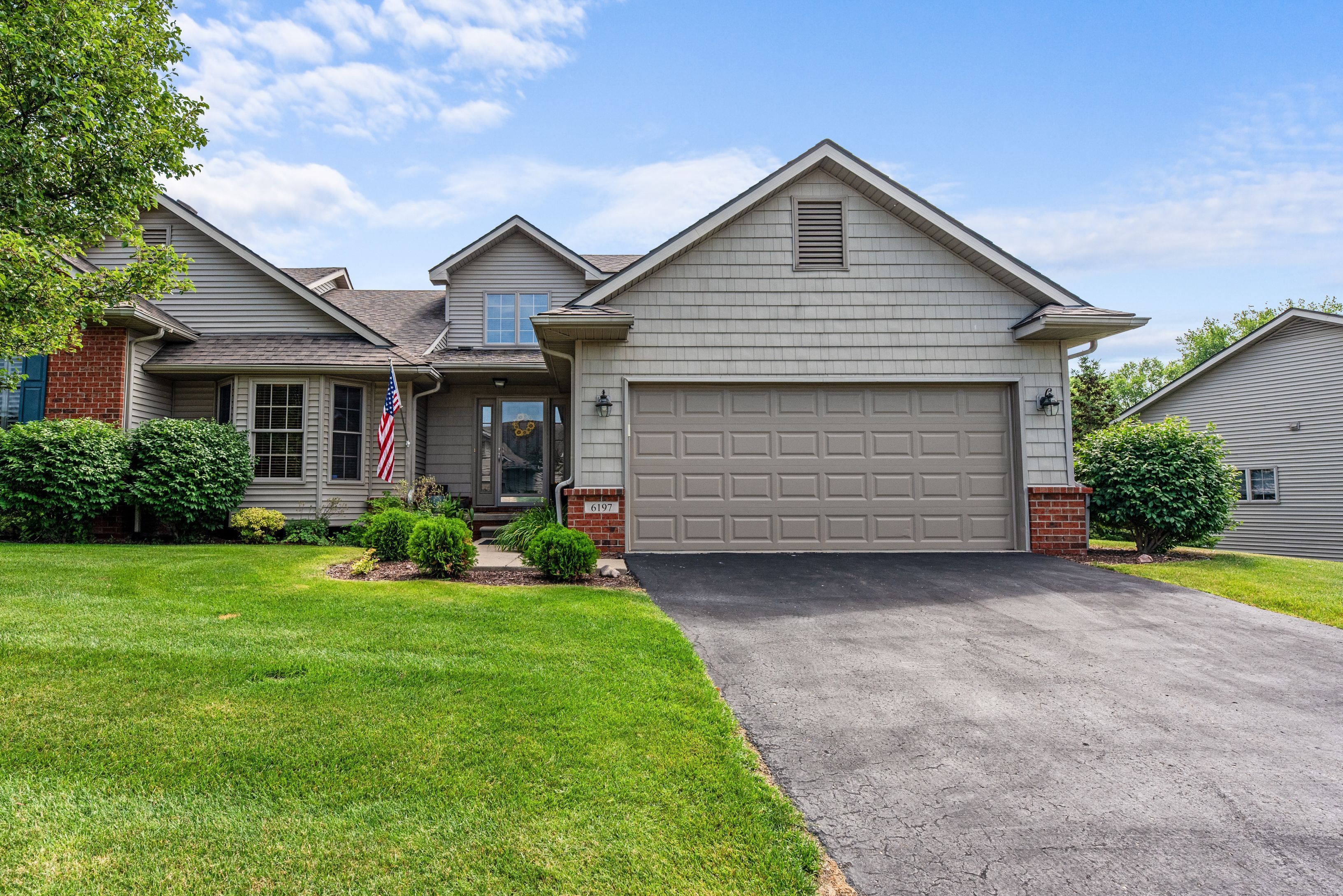 6197 MOUNTAIN LAUREL Drive