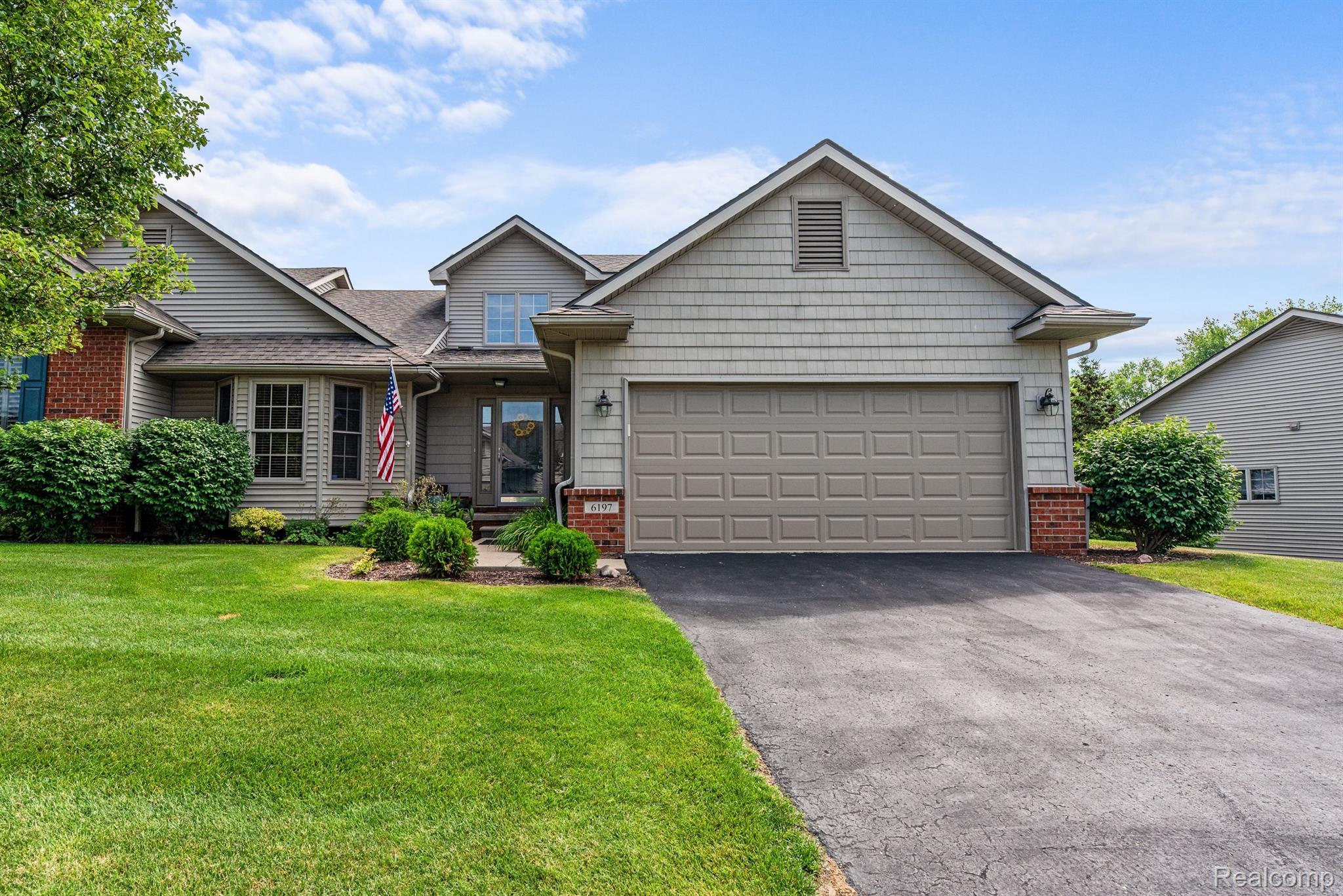 6197 MOUNTAIN LAUREL Drive