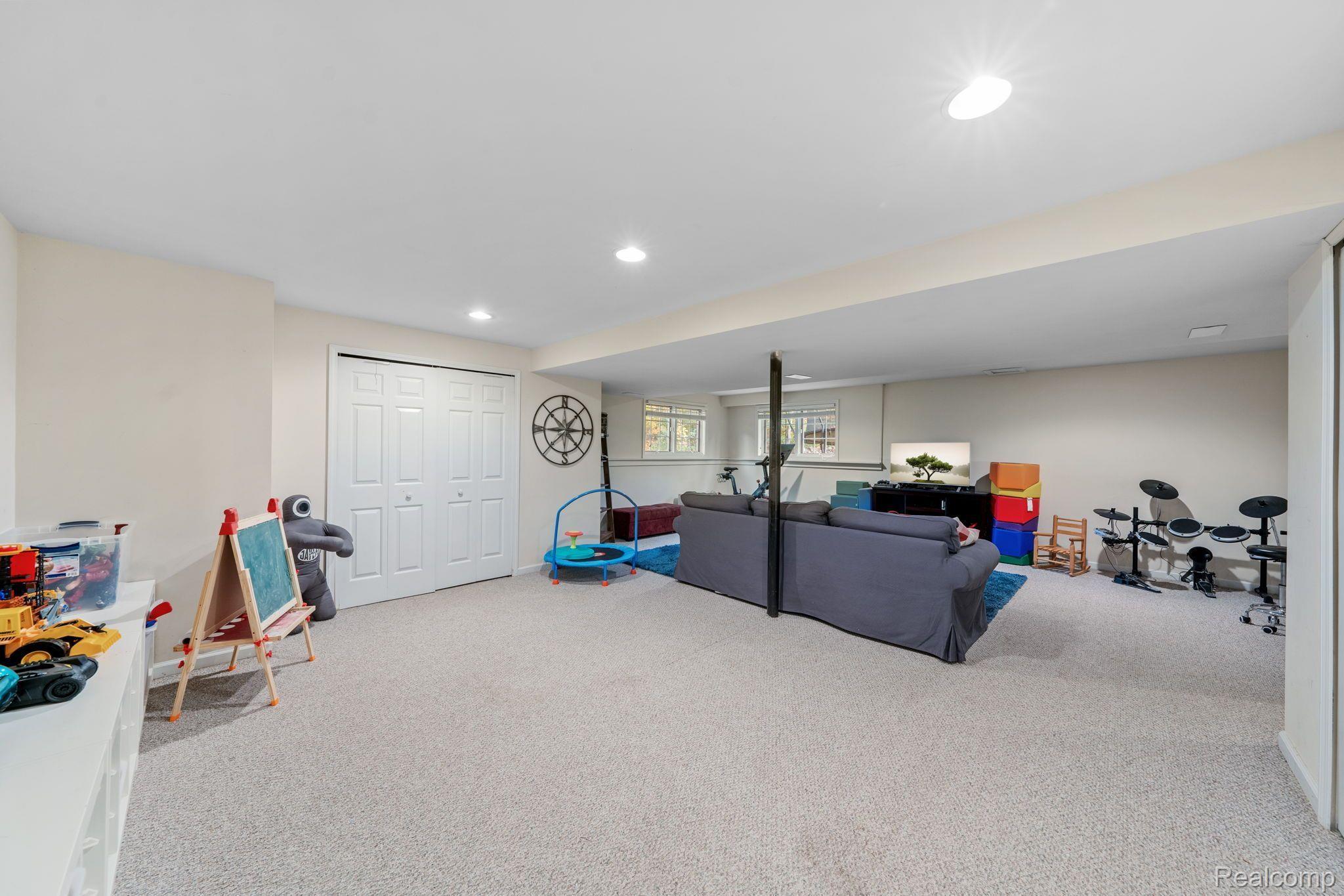 3438 LAKEWOOD SHORES Drive